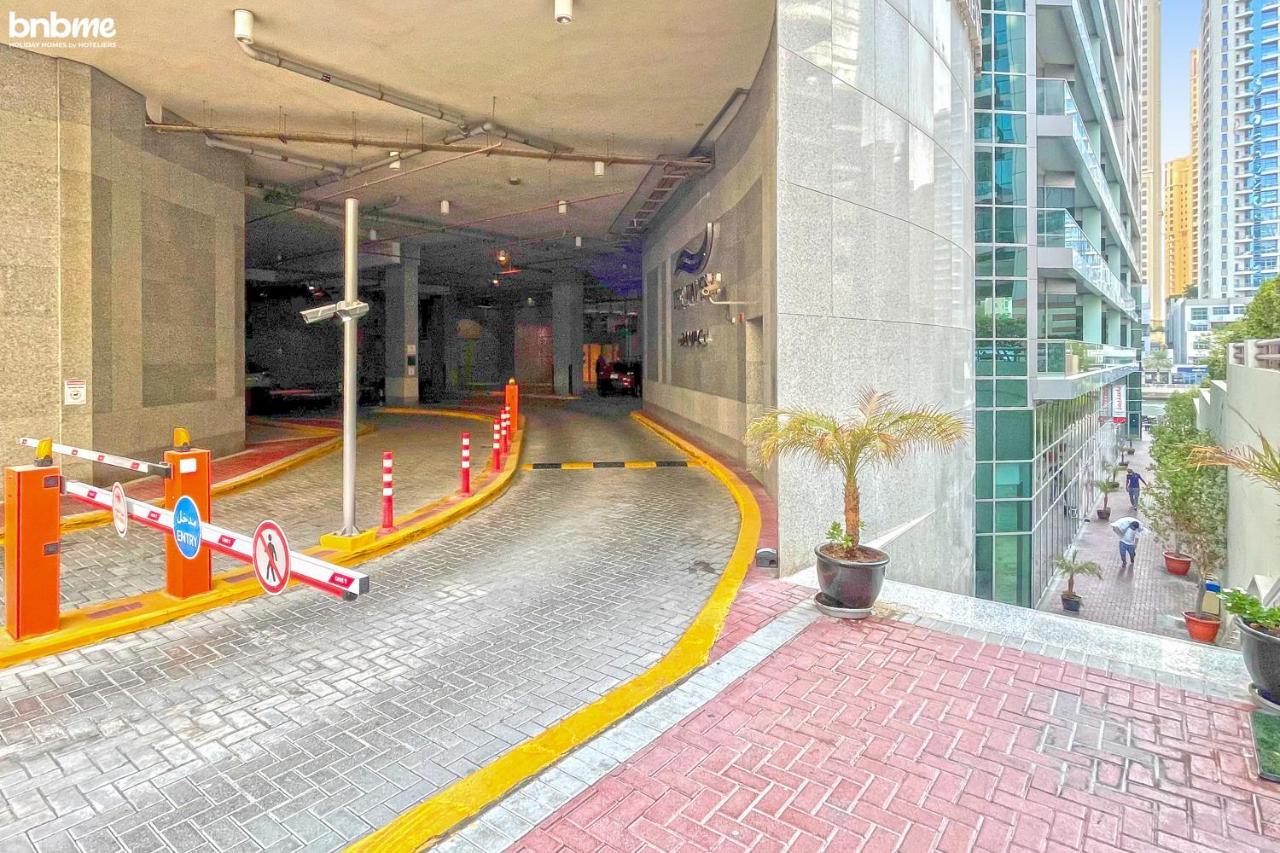 Bnbmehomes - Sit Back & Enjoy Seeing The Luxury Yachts Drive By - B67 Dubai Exterior photo